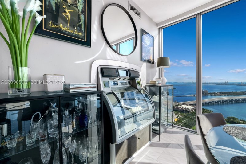 Aluguel de apartamento no Marina Blue 4608