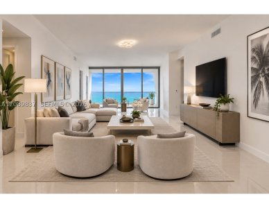 Comprar apartamento en Jade Signature 2003