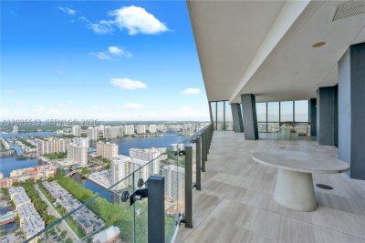 Comprar apartamento no Muse Sunny Isles Beach 4202