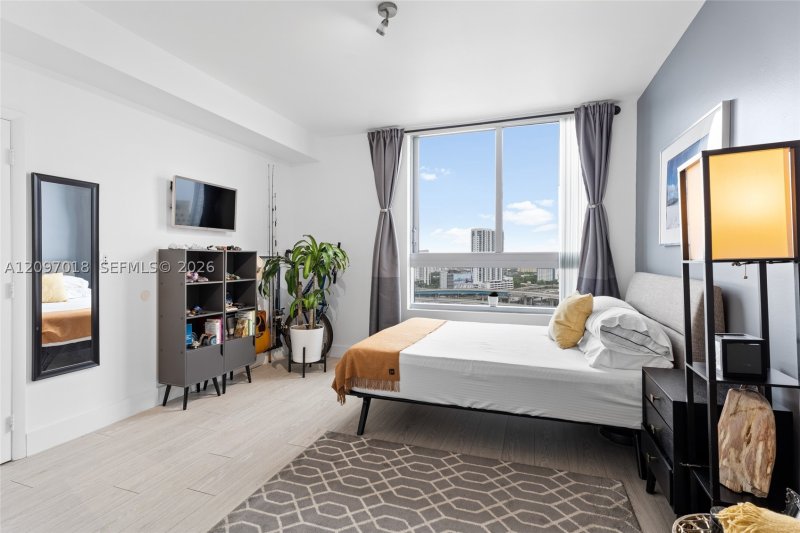 Apartment for rent at The Ivy 2009
