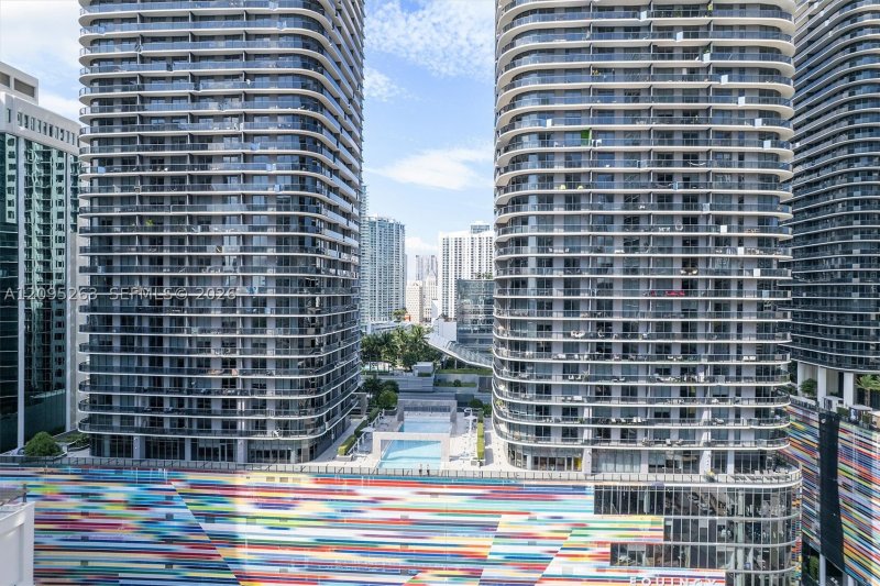 Comprar apartamento en Brickell Heights East 1005