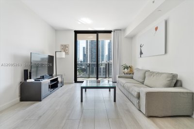 Comprar apartamento en Brickell Heights East 1005