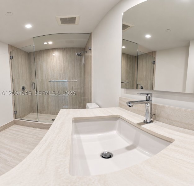 Aluguel de apartamento no One Park Tower by Turnberry 802