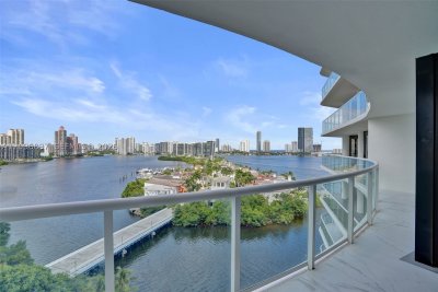 Comprar apartamento no 4000 Williams Island 1205