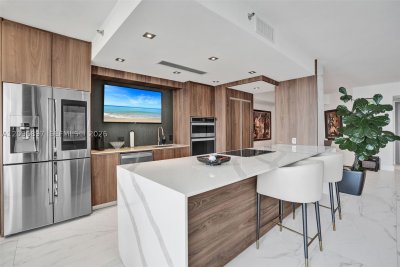 Comprar apartamento no 4000 Williams Island 1205