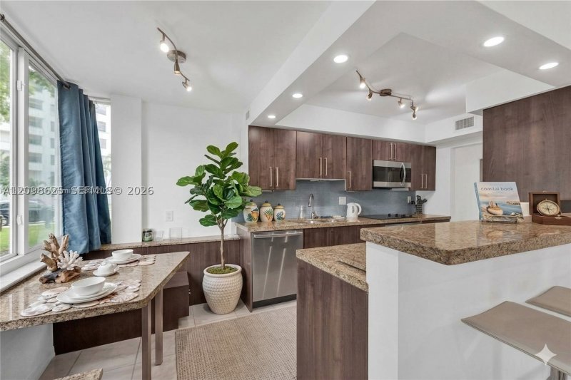 Property photo # 0