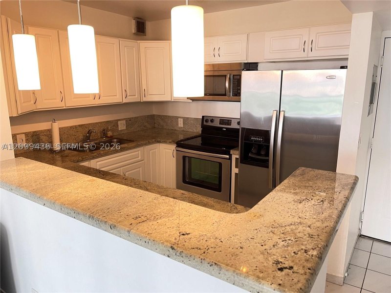 Aluguel de apartamento no Arlen House 812