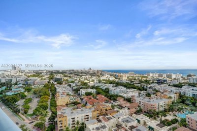 Comprar apartamento no Yacht Club at Portofino 2407