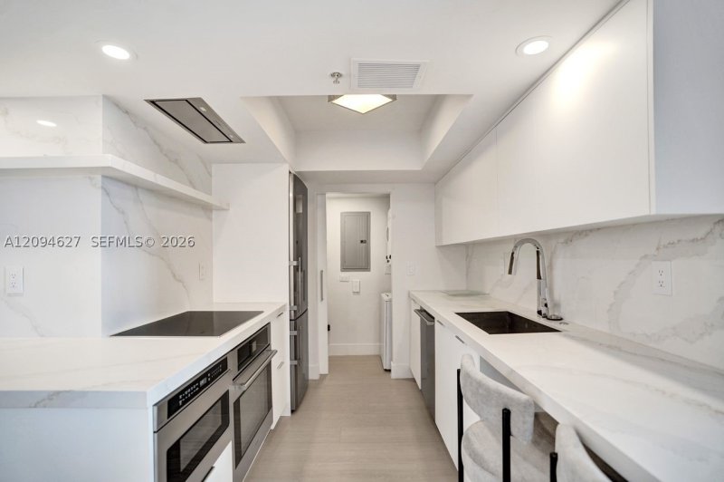 Condo for sale at Yacht Club at Portofino 2407