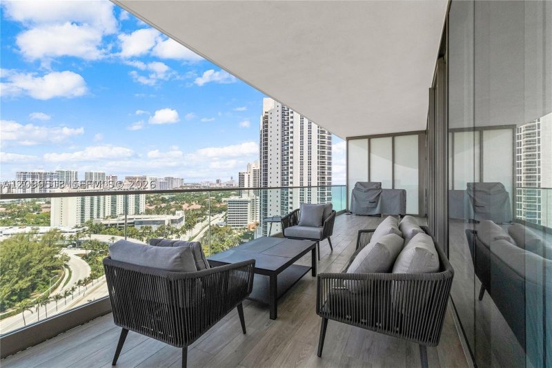 Apartment for rent at Residences by Armani / Casa 1605