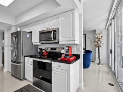 Comprar apartamento no South Tower at The Point 710