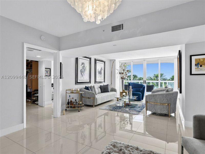 Condo for sale at South Tower at The Point 710