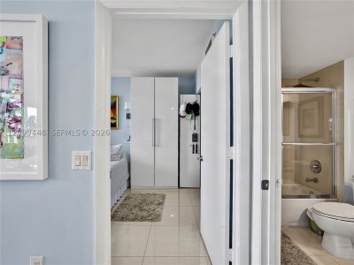Comprar apartamento no South Tower at The Point 710
