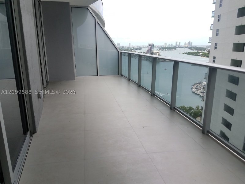 Aluguel de apartamento no Aria on The Bay 2206