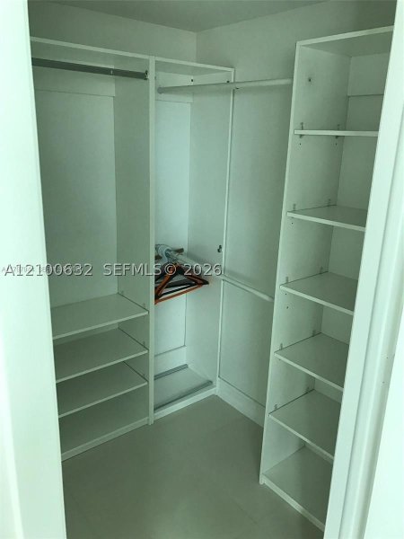 Alquiler de apartamento en Wind by Neo 2811