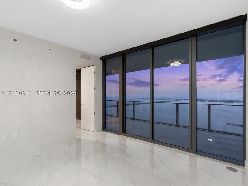 Apartment for rent at Aria Reserve Miami 4906
