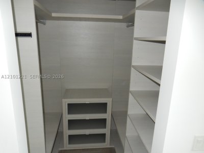 Comprar apartamento no Brickell City Centre Rise 2703