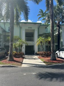 The Blue Doral Apt #1007