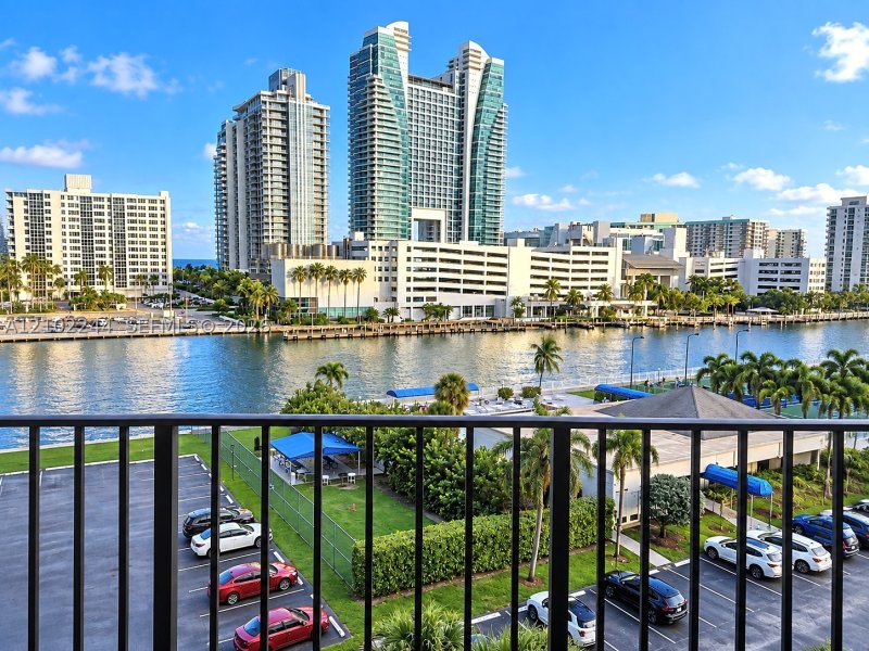 Condo for sale at Towers of Oceanview South 722