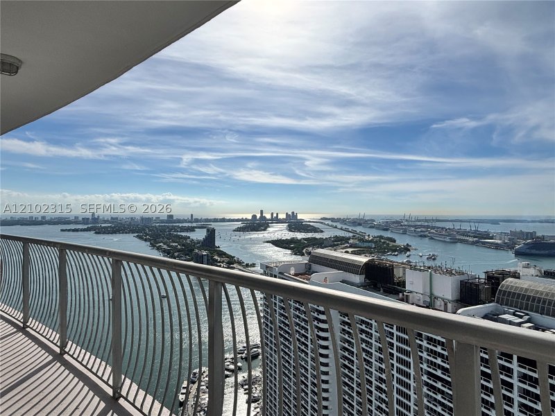 Aluguel de apartamento no Opera Tower 4804