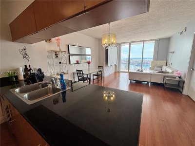 Aluguel de apartamento no Opera Tower 4804