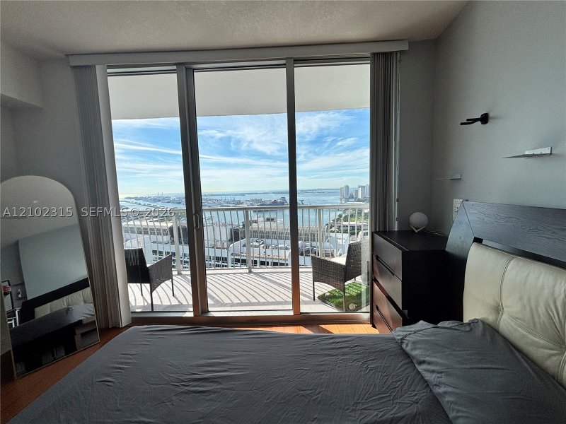 Aluguel de apartamento no Opera Tower 4804