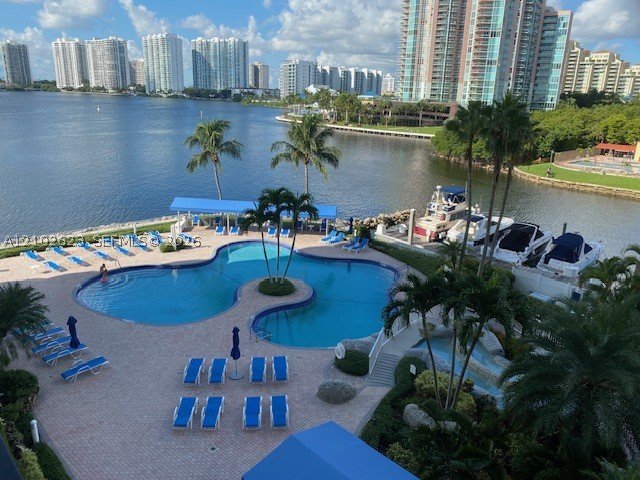 Apartment for rent at Mystic Pointe 500 2703