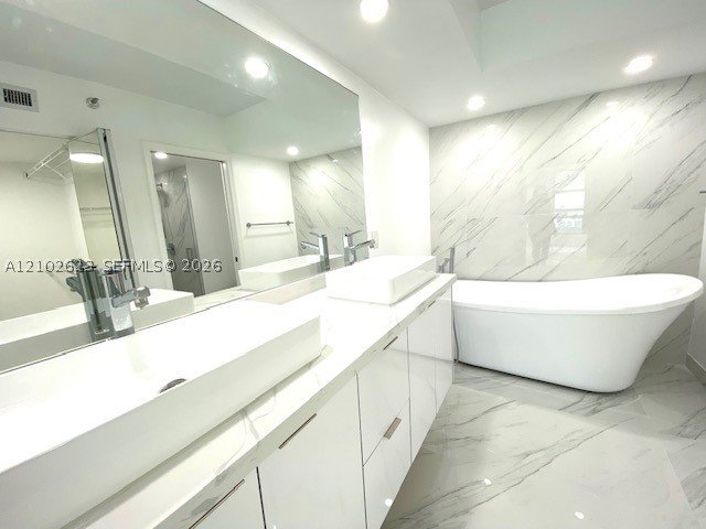 Apartment for rent at Mystic Pointe 500 2703