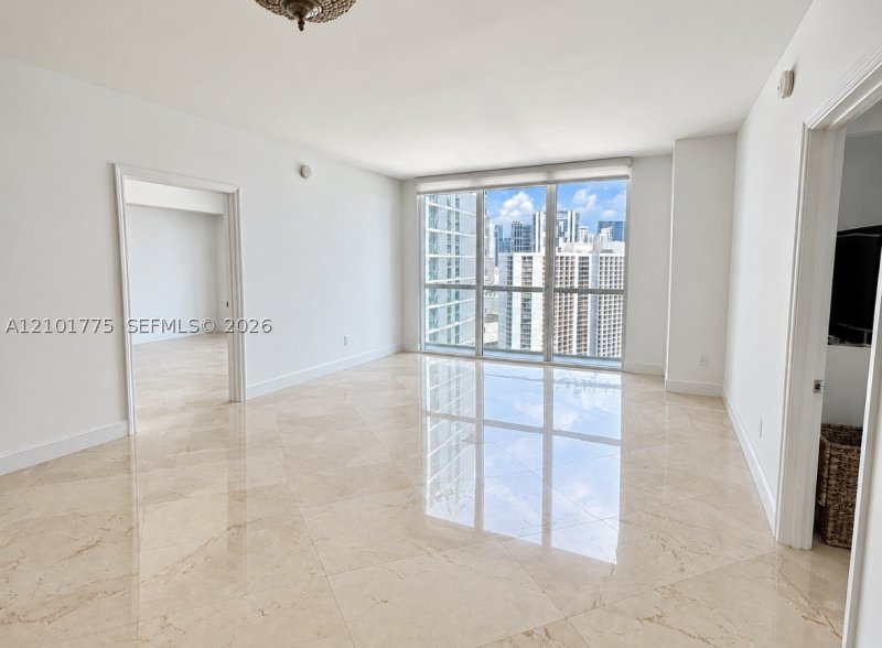 Alquiler de apartamento en 500 Brickell East Tower 2405