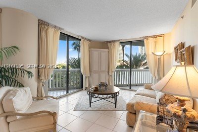 Comprar apartamento en 2000 Williams Island 609