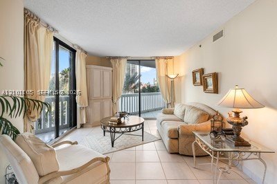 Comprar apartamento en 2000 Williams Island 609