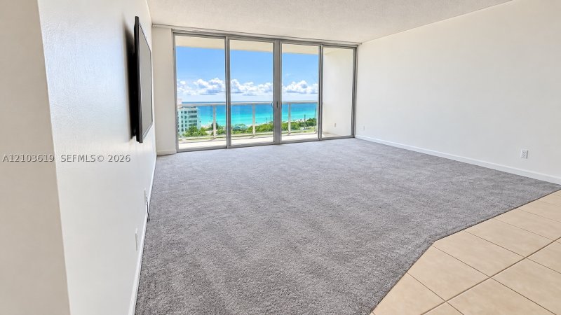 Condo for sale at Arlen House 1106