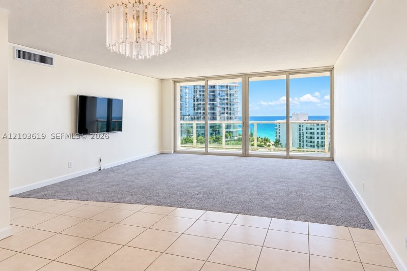 Condo for sale at Arlen House 1106