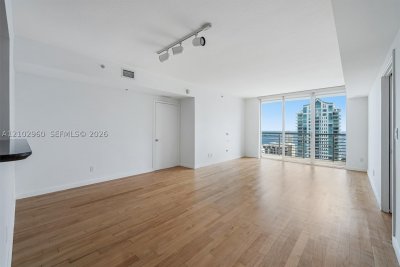 Comprar apartamento en One Miami East Tower 3921