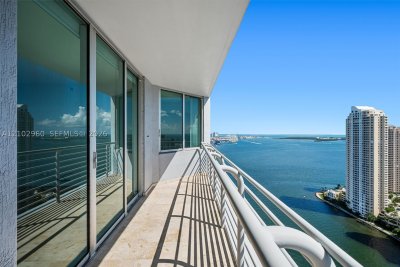 Comprar apartamento en One Miami East Tower 3921