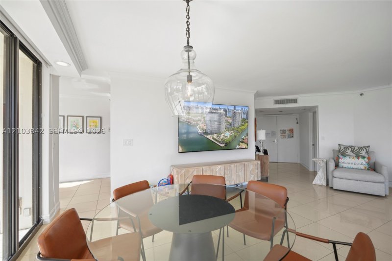 Comprar apartamento en 1000 Williams Island 504