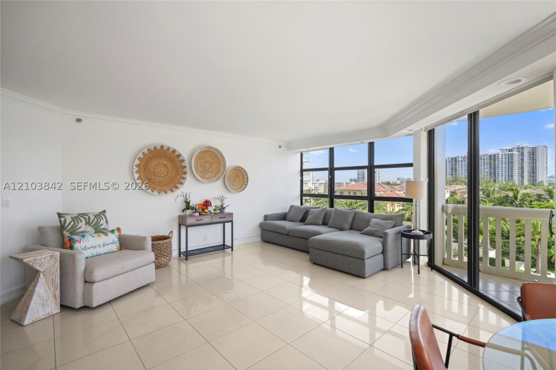 Comprar apartamento en 1000 Williams Island 504
