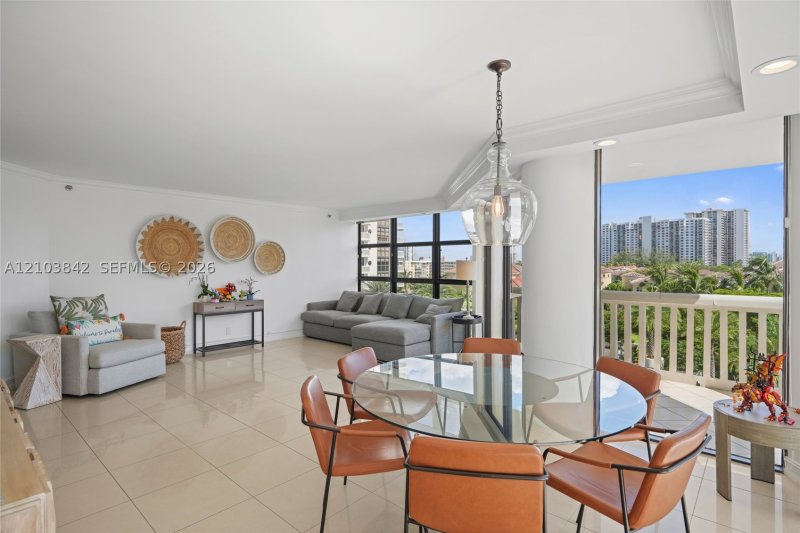 Comprar apartamento en 1000 Williams Island 504