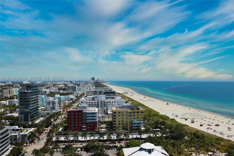 Apartment for rent at Continuum II North 2205