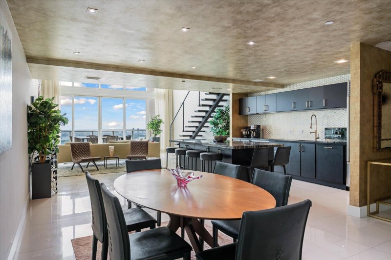 Comprar apartamento en Ten Museum Park 4202