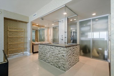 Comprar apartamento en Ten Museum Park 4202