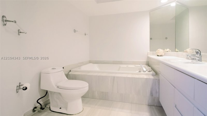 Condo for sale at Oceania 1 1215