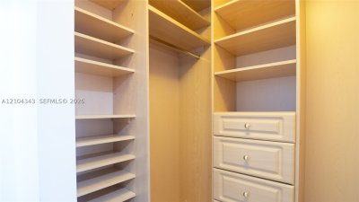 Comprar apartamento en Oceania 1 1215