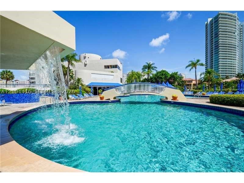 Apartment for rent at Turnberry Isle 18L