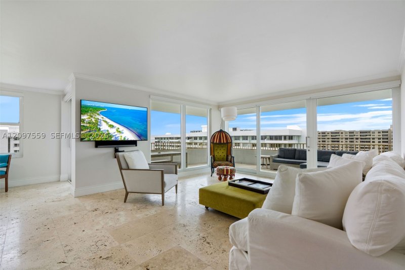 Alugar apartamento no Commodore Club West
