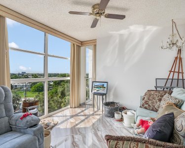 Comprar apartamento no Towers of Oceanview South 703