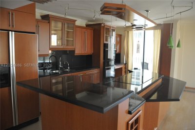 Ocean Waves (old Champlain Towers North) Apt #507