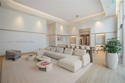 One Park Tower by Turnberry Apt #2807+Storage