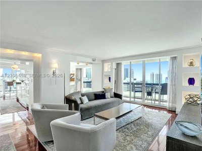 Alquiler de apartamento en Mystic Pointe 400 3406