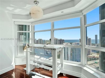 Alquiler de apartamento en Mystic Pointe 400 3406